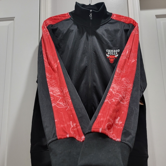 NBA Apparel Chicago Bulls Zipway 'Change "N" The Game' Zippered Warm-Up Jacket - Picture 5 of 17